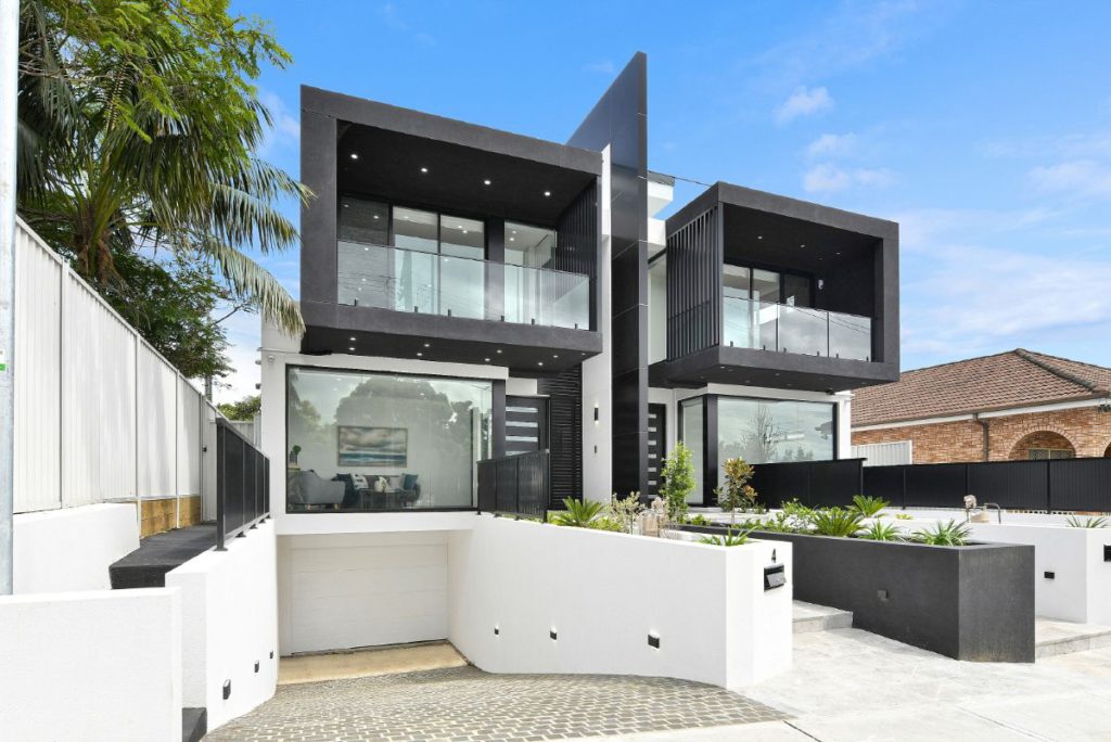 Building on a Sloping Block: What Sydney Homeowners Need to Know